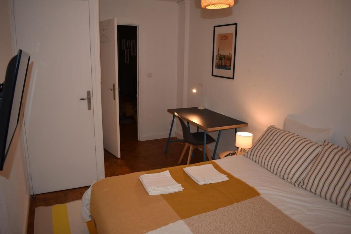 Appartement Lumineux 3 Chambres - Villeurbanne Gratte Ciel Kültér fotó