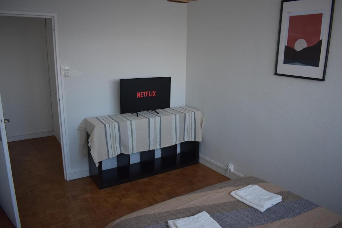 Appartement Lumineux 3 Chambres - Villeurbanne Gratte Ciel Kültér fotó